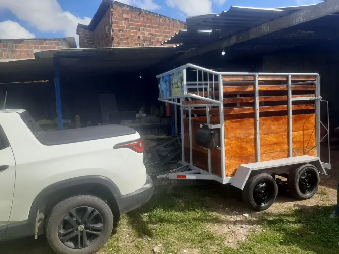 Venda de novos, Seminovos, engates, emplacamentos e serviços em geral!