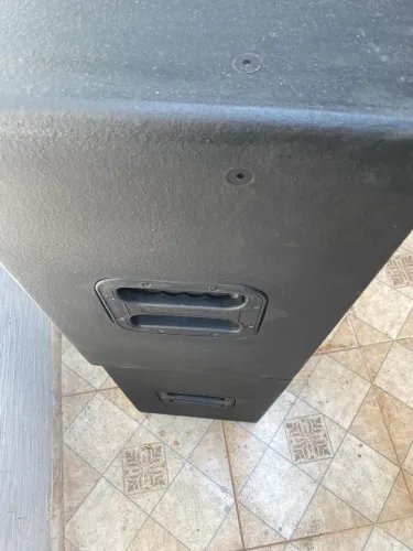 Par de caixas vazias marca attack 2 vias