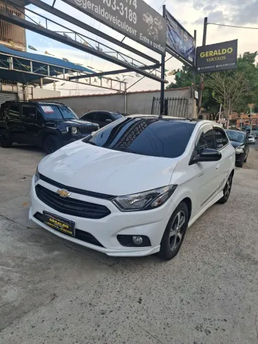 Chevrolet Onix Hatch Effect 1.4 8V Flex Mec. 4P 2018