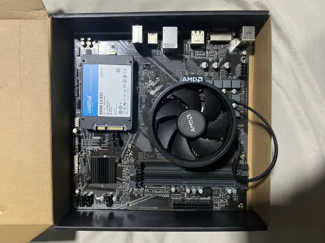 A520M DS3H + R5 5600 + SDD 120GB + COOLER BOX AMD