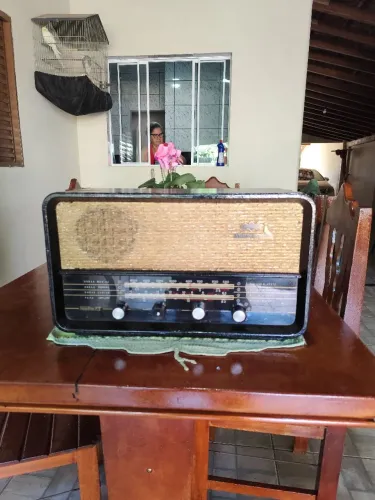 Rádio ABC Canarinho voz de ouro funcionando perfeitamente em todos as faixas uma relíquia 