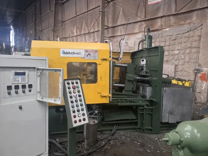 injetora para zamack Agrati 125 ton.