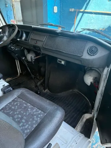 Volkswagen Kombi Furgão 1.4 MI Total Flex 8V 2012