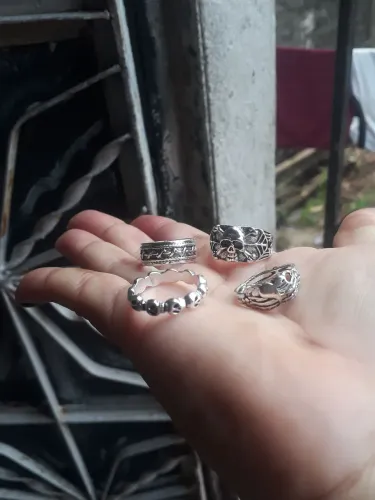 Anéis disponíveis 15$ a unidade