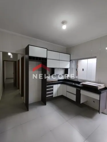 Casa em Rua Florinda Ferreira Rabello - Jardim Silvestre - Bauru/SP