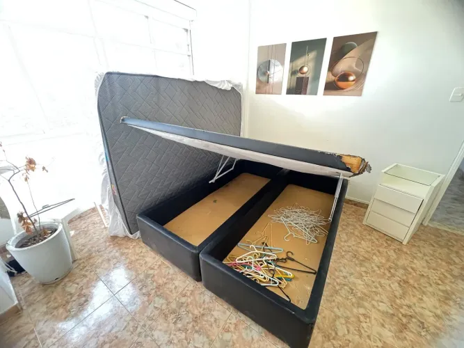Cama queen com box baú excelente estado