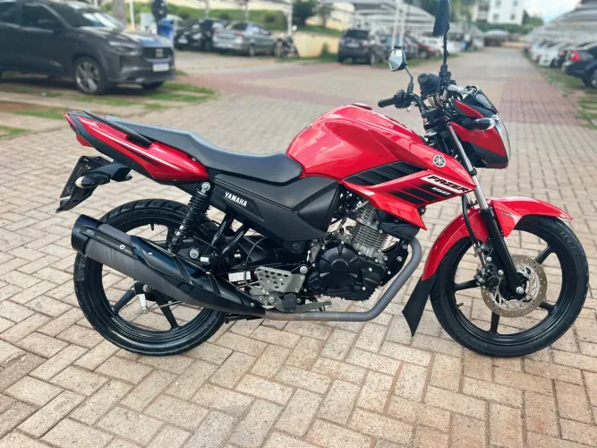 Vendo esta moto Zera sem detalhes