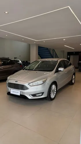 Ford Focus Fastback Tit./t.plus 2.0 Flex Aut. 2016