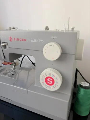 Máquina de Costura Facilita Pro 4432 Singer