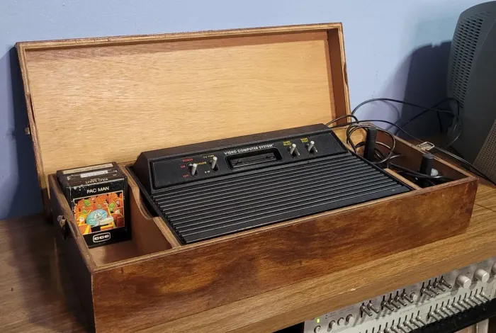 Atari 2600 Polyvox com maletinha de época 