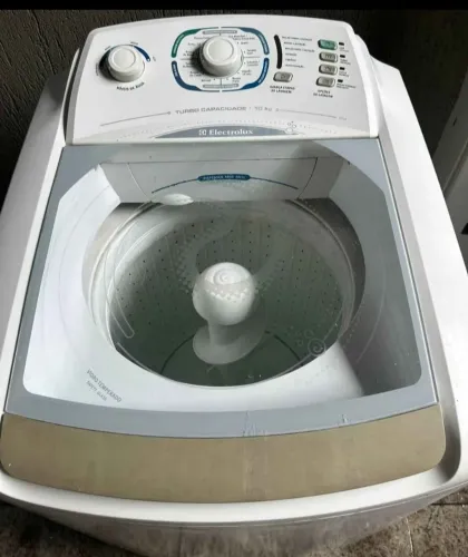 Máquina Eletrolux 10 kilos 