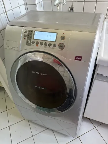 Vendo máquina lava e seca Brastemp