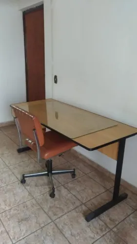 Mesa + cadeira para escritório