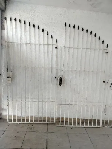 Portão de ferro