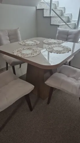 Mesa sala de jantar 4 lugares