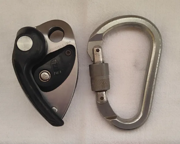 Freio Grigri II Petzl Escalada Mosquetão