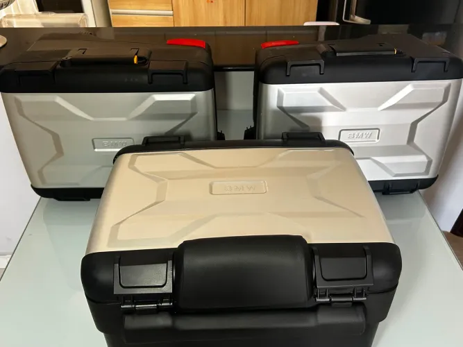 Kit Trio Baús Vario BMW R1250GS + 3 Bolsas GS + Encosto + Miolos. Estado de novo!
