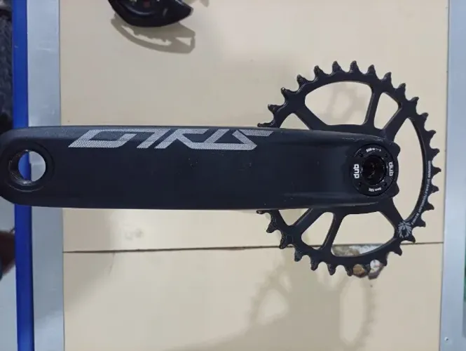 PEDIVELA SRAM STYLO DUB