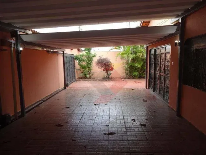 Casa com 3 dormitórios à venda, 200 m² por R$ 730.000,00 - Setor Marechal Rondon - Goiânia