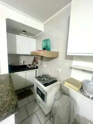 Apartamento 01 dormitório, 300 mts da praia, elevador, garagem, portaria