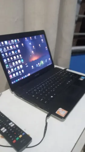 Notebook Samsung i3 2ghz 4gm RAM ssd 120gb