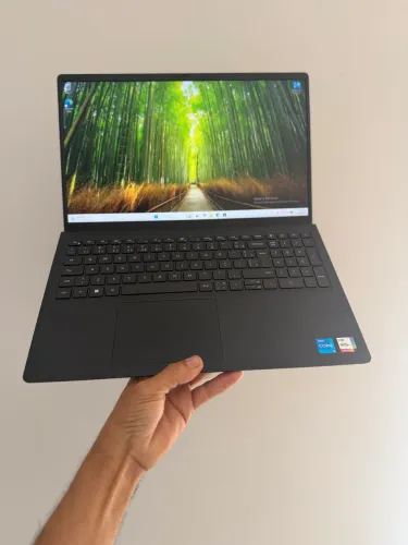 Notbook dell core i5 tela 15.6 16 gigas ssd 512 gigas zero