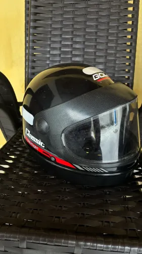 Capacete GOW