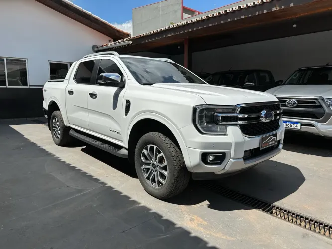Ford Ranger Limited 3.0 V6 4X4 CD TB Die. AUT 2024