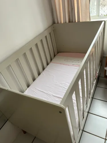 Vendo berço ( vira mini cama) 