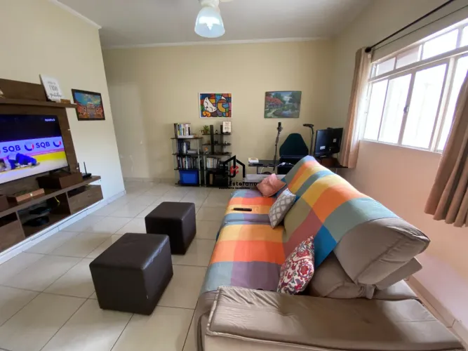 Casa com 2 dormitórios sendo 1 suíte no bairro Vitória Vale lll em Pindamonhangaba