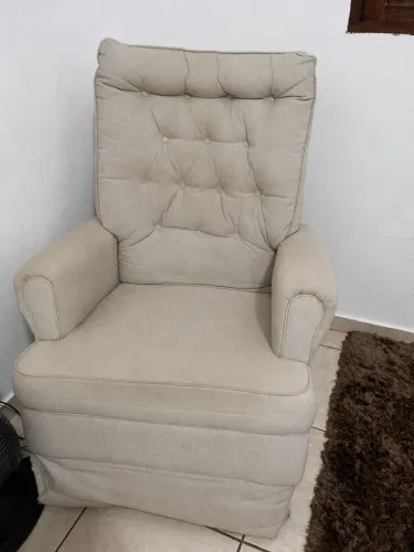 Poltrona com balanço 