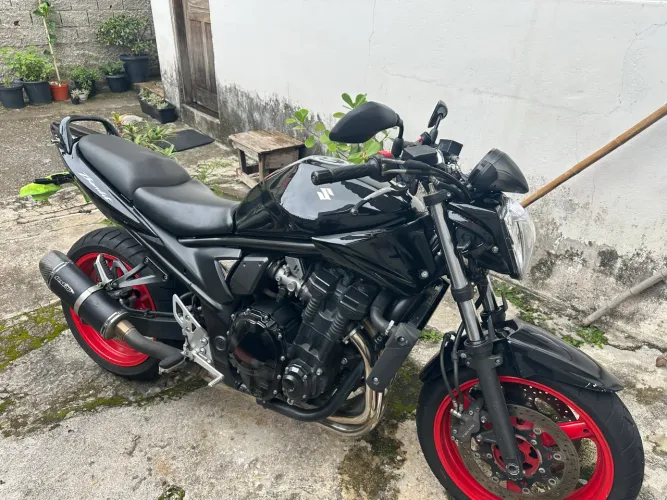 Bandit 650n 2011