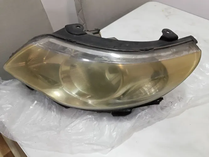 Par de farol gol G5 ano 2012 modelo 2013