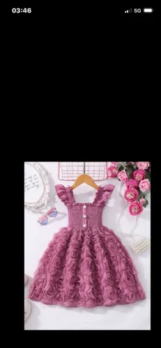 Vendo lindo vestido elegância criança 4 anos 
