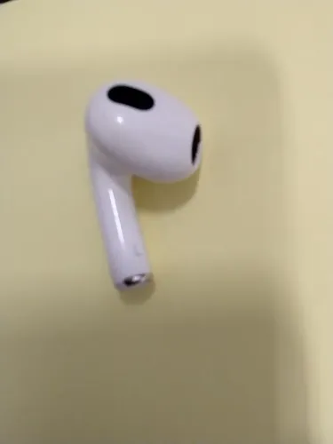Airpods 3 lado esquerdo A2564