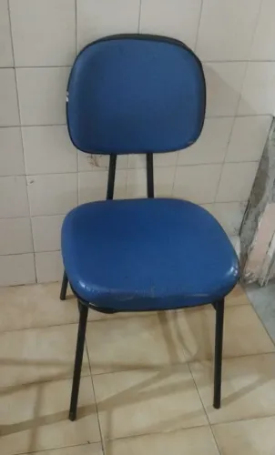 Cadeira Reforçada pés de ferro