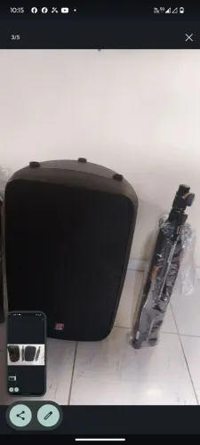 A caixa acústica ativa Staner SR315A 