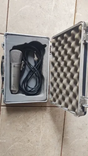 MICROFONE BEHRINGER B2 PRO baixei pra vender rapido produto esta novo.