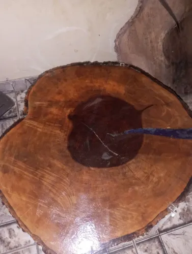 Mesa de Tronco resinada 