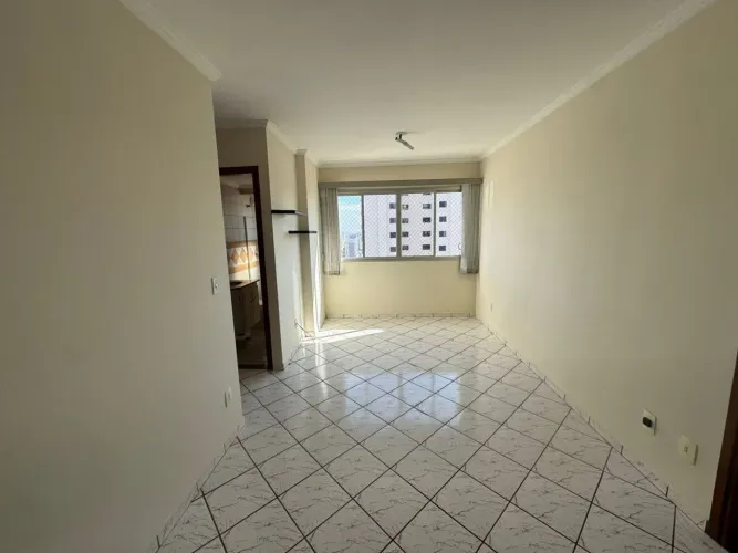 Apartamento com 2 quartos para alugar, 68 m² por R$ 1.600/mês - Edifício Residencial Sevil