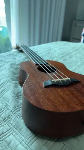 Ukulele Seizi Bali Concert - Ótimo Estado