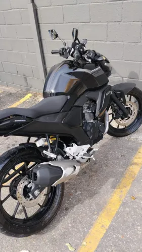 Vendo Fz15 2023 Unico Dono