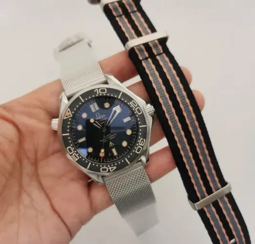 Omega Seamaster Diver 300 edição limitada 007 + Pulseira extra James Bond 