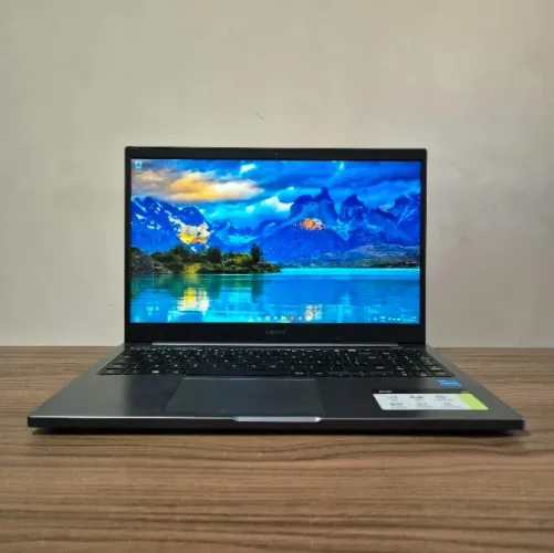 Notebook Samsung (12 GB RAM + SSD NVMe) c/ 06 meses de Garantia !!!