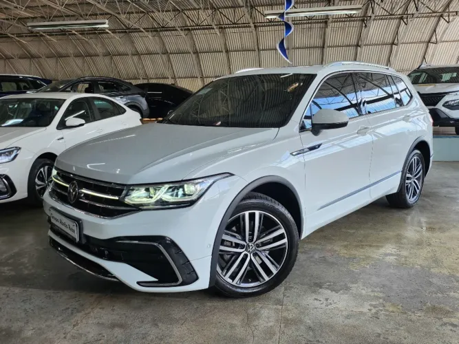 Volkswagen Tiguan Allspac R-line 300 TSI 2.0 2024