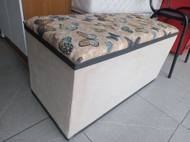 Puff baú,  semi novo.(Entrego).