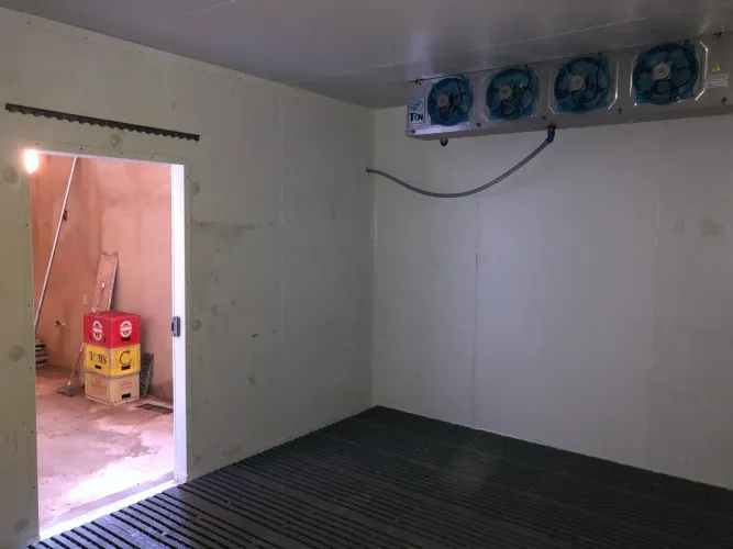 Câmara frigorífica, montagem, reparos de emergência, manutenção preventiva