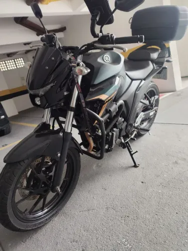 Vendo Fazer 250