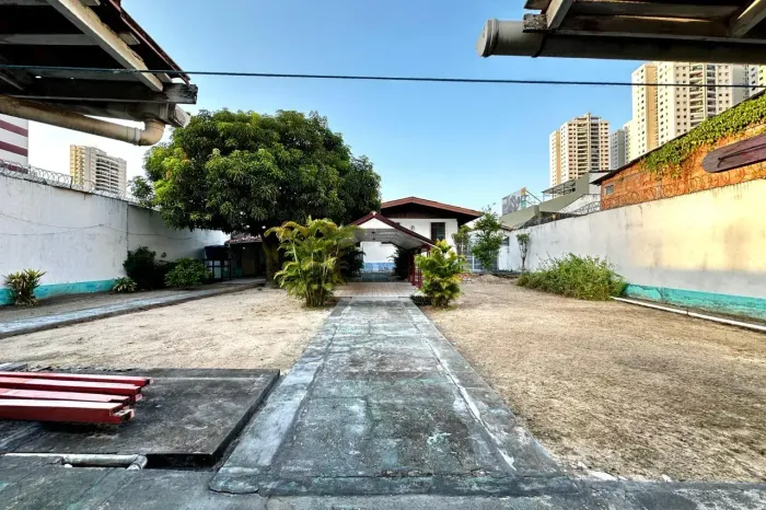 Imóvel para aluguel possui 1200 metros quadrados em Cremação - Belém - PA