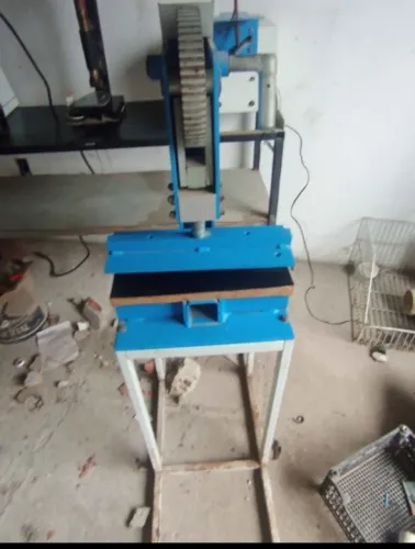 Máquina de corta chinelo